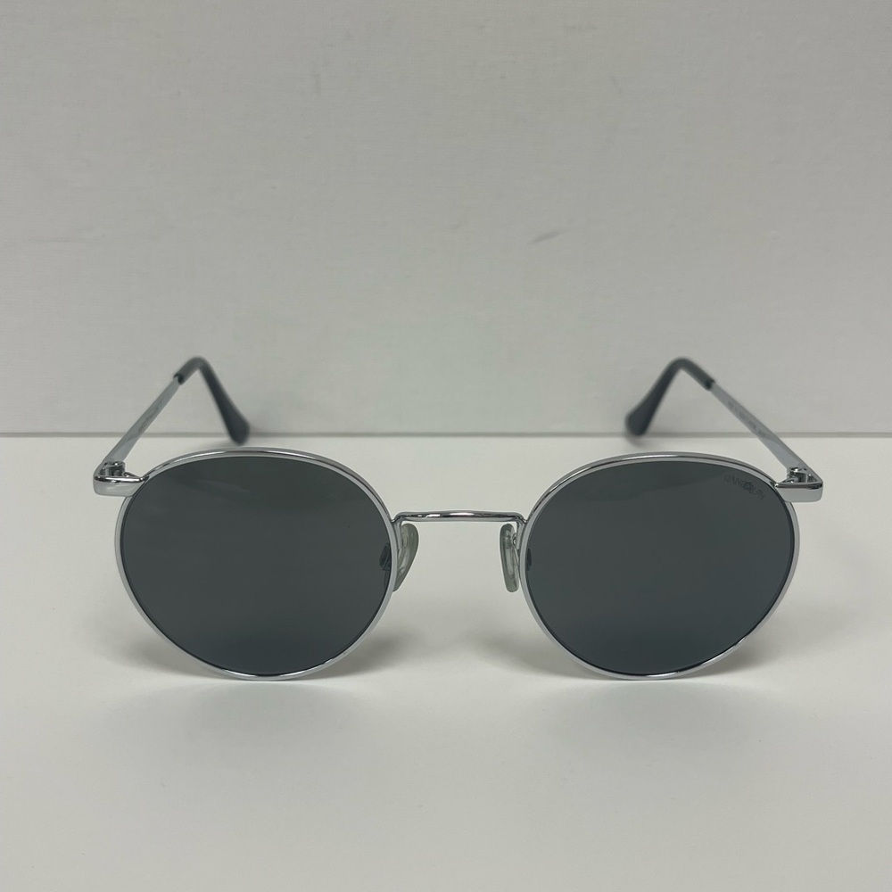 Vintage-Inspired Silver Round Sunglasses